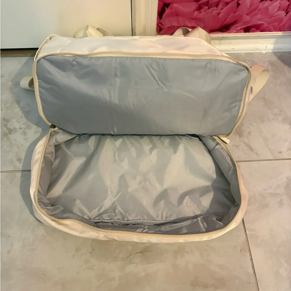 Women's Cream Travel/carryon bag; used once - Picture 7 of 9